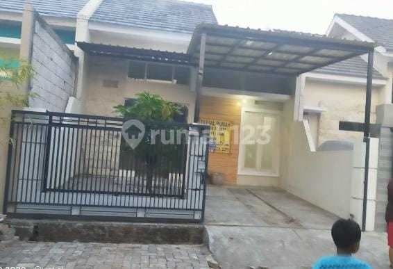 Rumah Cluster Siap Huni LT 126M² di Boteng Gresik