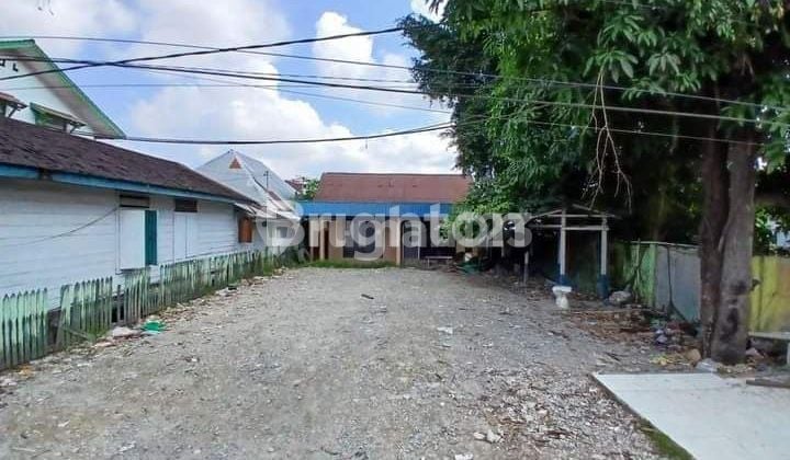 DIJUAL CEPAT TANAH MURAH PINGGIR JALAN RAYA TENGAH KOTA DI JALAN CENDANA KOTA SAMARINDA