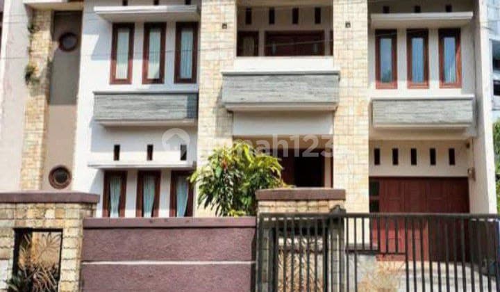 Rumah Kostan Dekat Upi