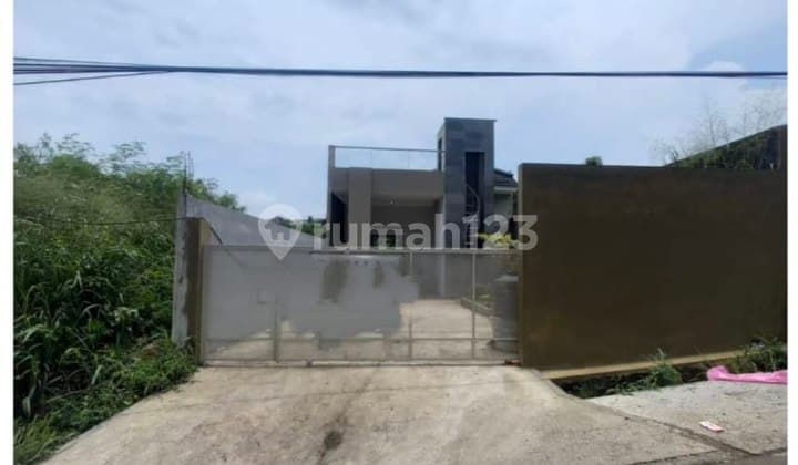 Rumah Baru Asri 2 Lantai Rooftopdi Cicaheum