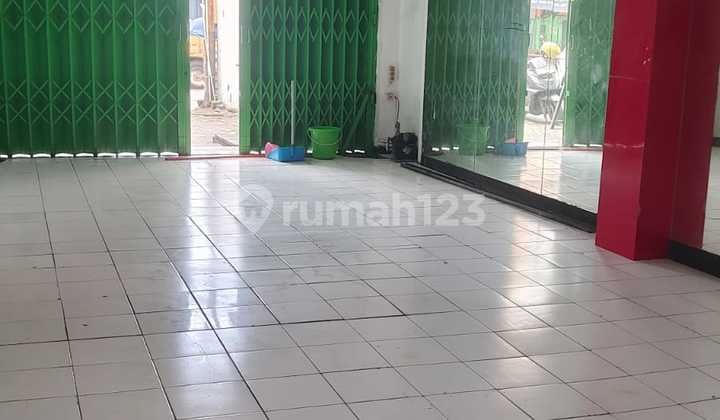Disewakan Ruko 2.5 Lt Daerah Juanda