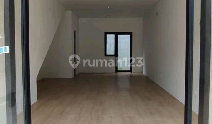 Di Sewakan Ruko The Hive Uptown 3Lantai di Uptwon Lippo Cikarang