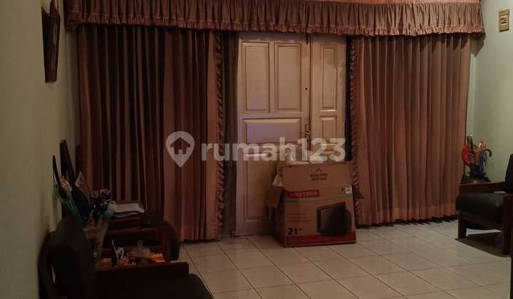 Dijual Rumah Bu Strategis Posisi Hoek Antapani Bandung
