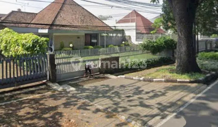 Rumah Murah Heritage Terawat Strategis di Main Road Cipaganti