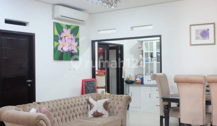 Rumah Modern di Komplek Pelangi Antapani Bandung