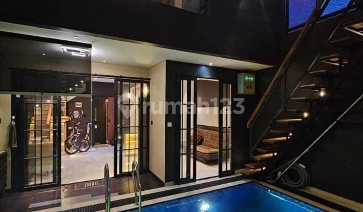 Rumah Bagus Dgn Privat Pool di Gateway Pasteur Residence Bandung