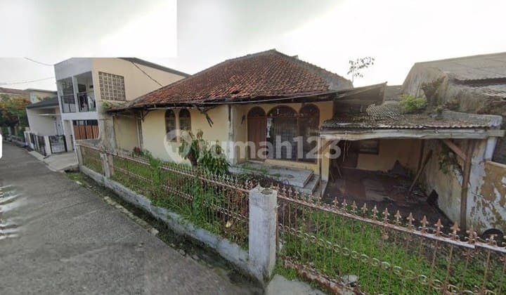 Dijual Rumah Hitung Tanah Dalam Komplek di Margacinta Buah Batu