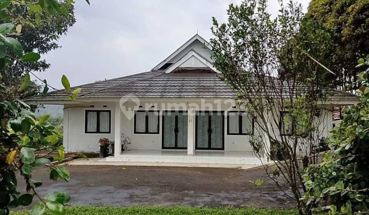 Dijual Villa Tanah Luas bisa untuk Peternakan Kuda di Ciwidey