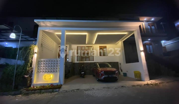 Rumah Cantik Modern di Komplek Asri Strategis Bandung Utara