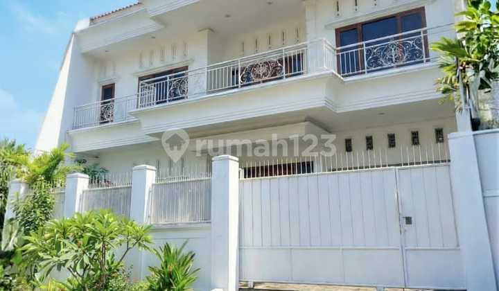 Rumah Megah Siap Huni di Sri Rejeki Semarang Barat. Jalan Lebar 3 Mobil.