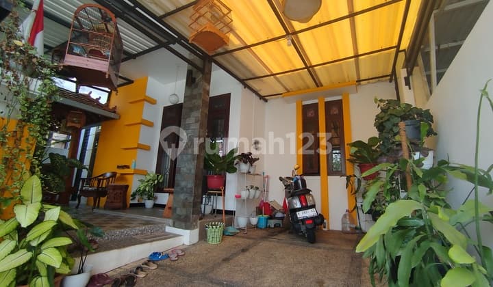 Rumah Bagus Furnished di Banyumanik, Semarang