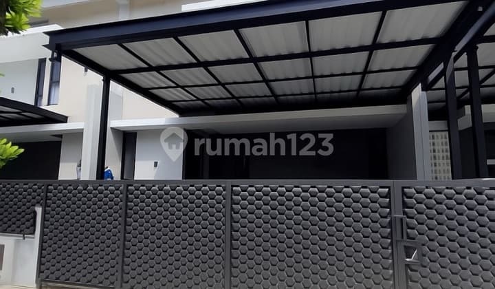 Rumah Modern Furnished Di Candigolf Semarang Selatan