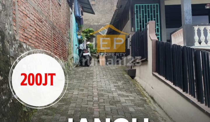 Minimalist House in Jangli Jantingaleh, Candisari, South Semarang. Near Toll Road, Undip, RSND, Banyumanik Area.