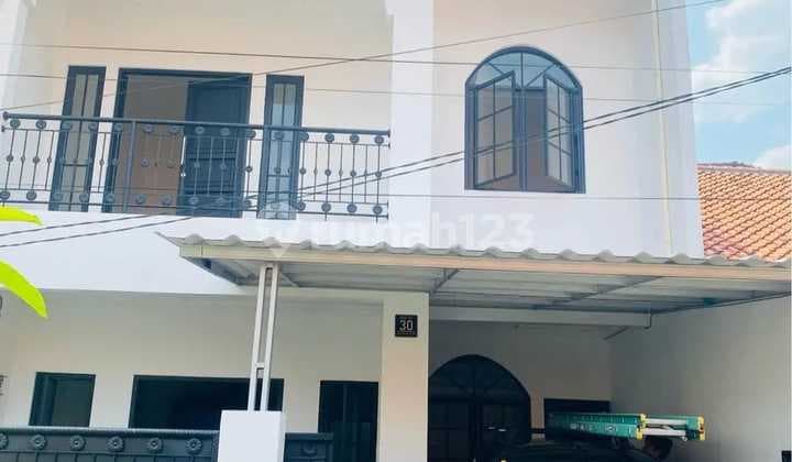 Rumah 2 Lantai Di Tebet Barat Dalam Dekat Stasiun Tebet