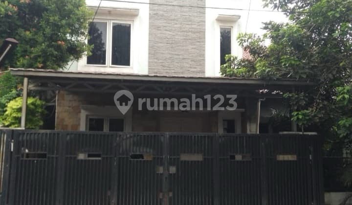 Rumah Bagus di Pesanggrahan Permai Dekat Toll Petukangan Jaksel