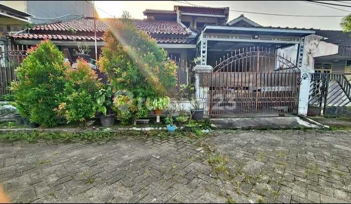 Rumah di Perumahan Kembang Larangan Dekat Pasar Ceger Puribeta
