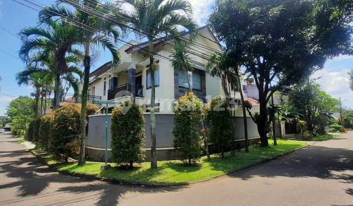 Rumah Hook di Bumi Bintaro Permai Ada Kolam Renang Tanah 550M