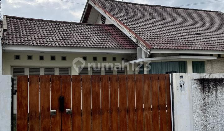 Rumah Hitung Tanah di Komplek Migas Binus Palmerah Jakarta Barat