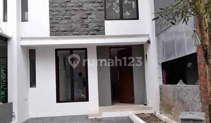 Rumah Bagus Di Graha Raya Cluster Melati Loka Dekat Akses Toll