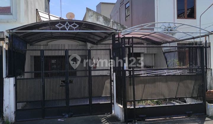 Rumah Bagus Di Taman Alfa Indah Joglo Jakbar Tanah Luas Murah