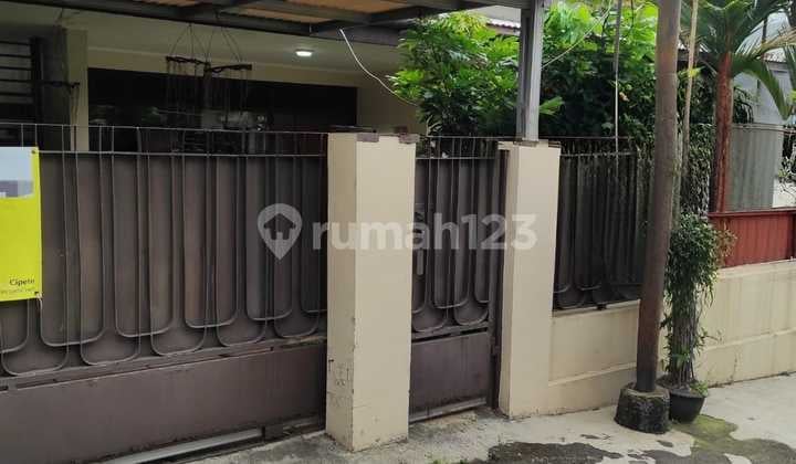 Rumah Hitung Tanah di Kebayoran Baru Dekat MRT Blok A Senayan