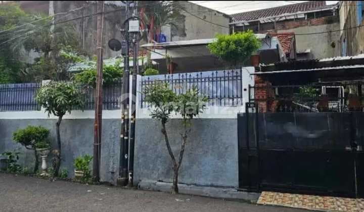 Rumah Hitung Tanah Di Tanah Kusir Bendi Jakarta Selatan