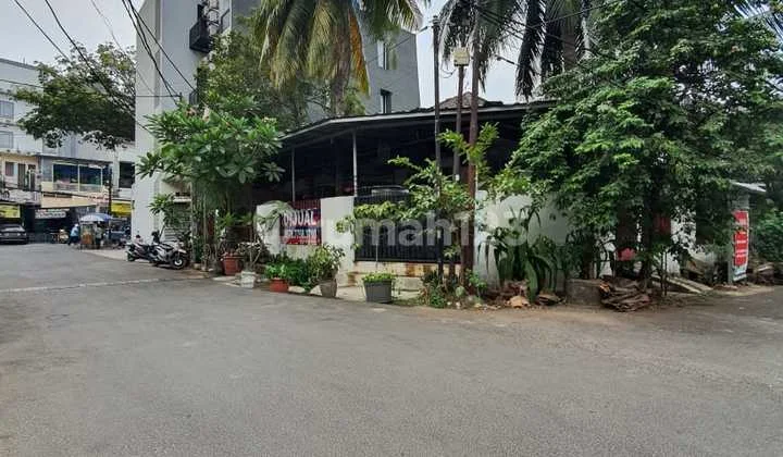 Rumah Hook Di Blok M Kebayoran Baru Jaksel Dekat Senayan Jaksel