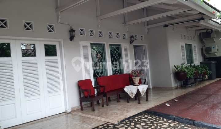 Rumah Bagus di Tebet Barat Dekat Stasiun Tebet Tanah Luas Jaksel