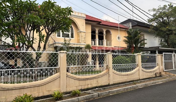 Rumah Mewah di Taman Kedoya Residence Dekat Toll Kebon Jeruk SHM