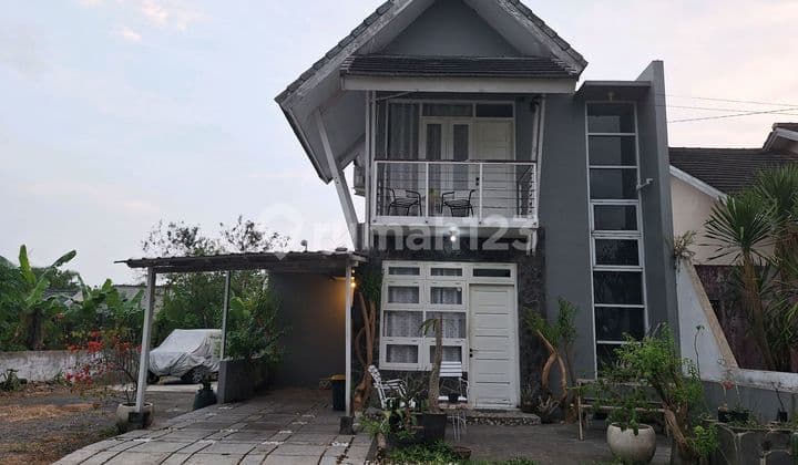 Rumah Cekli 2 Lantai Di Dekat Banyak Kampus Dan Fasilitas Umum Return Investasi Tinggi Rumah Bagus SHM di Jl. Raya Banteng 3, Ngabean Kulon, Sinduharjo, Kec. Ngaglik, Kabupaten Sleman, Daerah Istimewa Yogyakarta, Depok