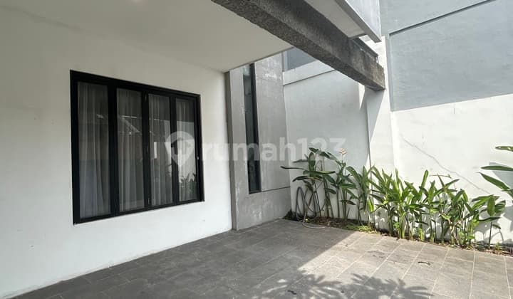 Rumah Baru 2 Lantai Full Furnish Lokasi Strategis di Gunung Talang Denpasar Barat