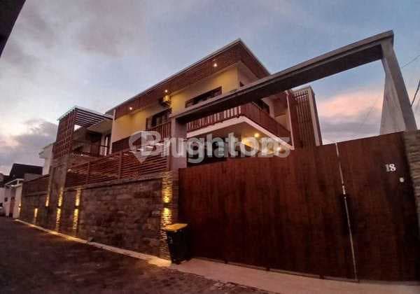 Luxury House Ready to Live in a Strategic Location in the Mahendradatta Area, West Denpasar