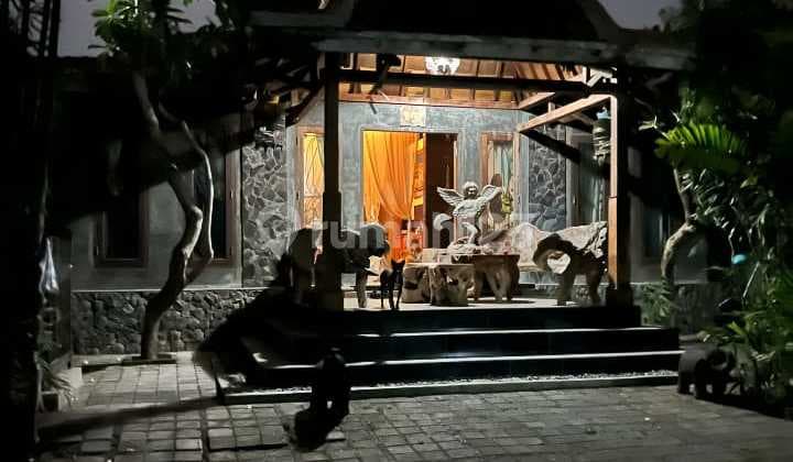 Di Sewakan Rumah Joglo Di Kawasan Kerobokan Kelod Kuta Utara