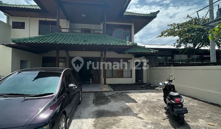 Rumah Kantor Parkiran Luas Di Kawasan Wisata Sanur