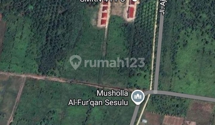 Bebas Banjir, Tanah, Dekat Sekolah Negeri