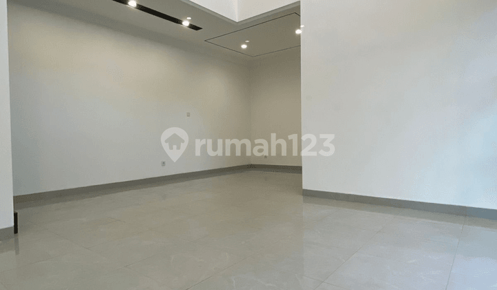 Rumah Rungkut Asri Modern Style, Bangunan Siap Huni, Tinggal Bawa Koper,