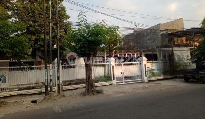 Rumah Raya Ketintang Cocok untuk Rumah Usaha atau Kos, Strategis