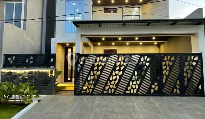 Rumah Mewah berkelas dengan Private Pool di Baruk, selangkah Merr