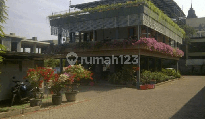 Active Boarding House in Pradah, West Surabaya for Quick Sale, Very Suitable for Investment