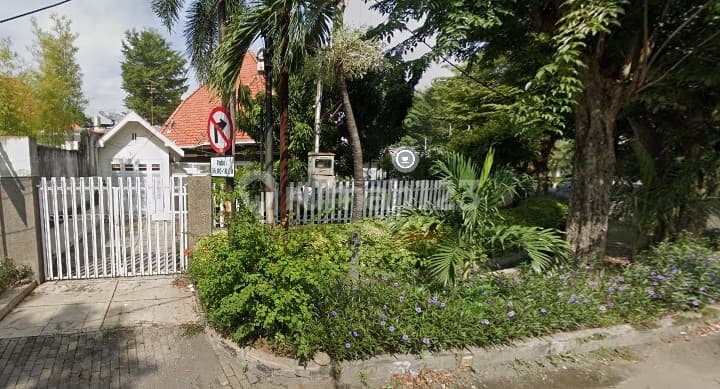 Dijual Rumah Wr Supratman Strategis Tengah Kota, Cocok untuk Cafe, Resto atau Kantor