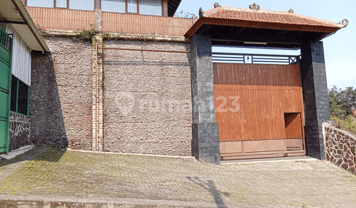 Villa & Tanah di Batu Malang 5 Menit Dari Jatim Park 4, Bangunan Terawat