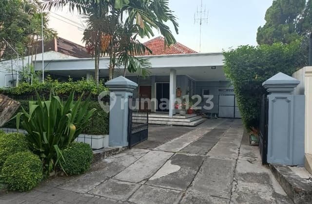 Jual Rumah Tengah Kota Jalan Kapuas Lingkungan Nyaman, Bebas Banjir