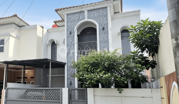 Hook, 5 Minutes to LRT Harjamukti, Freehold Title (SHM), 2-Story House