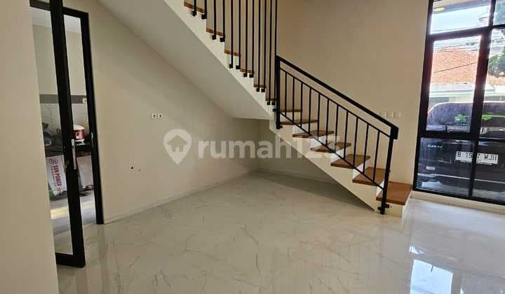 Dijual Rumah Baru Nyaman Siap Huni Minimalis Lokasi di Sekelimus Bandung