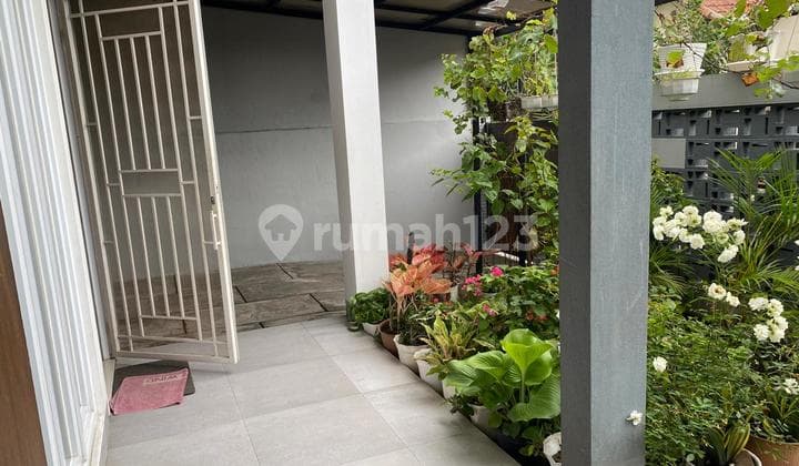 Dijual Rumah Siap Huni Nyaman Terawat Minimalis Lokasi di Taman Kopo Indah 3 Bandung