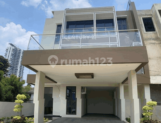Rumah Baru 3 Lantai di Ambassador Residence di Ampera Raya Jaksel