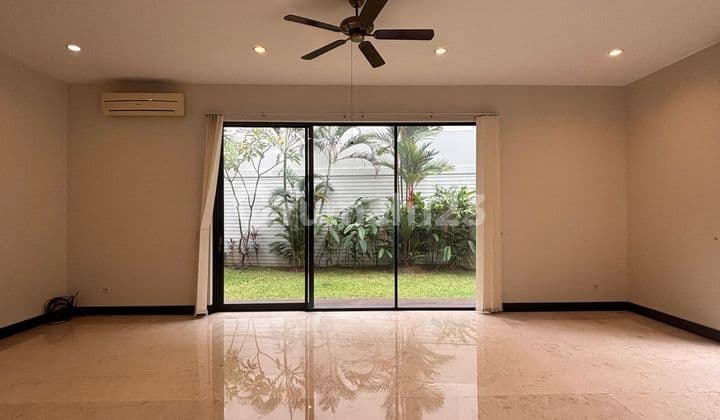 Rumah Mewah 685m² di Gandaria Selatan – SHM, Kolam, Dekat MRT Hj. Nawi, Nego