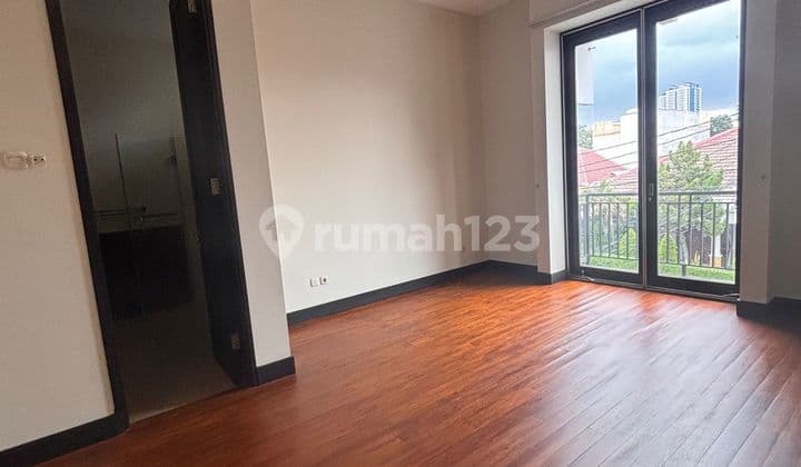 Rumah Mewah 685m² di Gandaria Selatan – SHM, Kolam, Dekat MRT Hj. Nawi, Nego