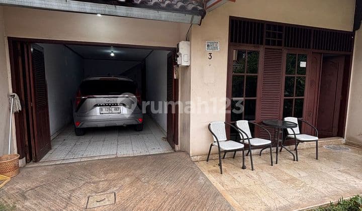 Rumah 2 Unit di Lahan Luas 663m² Duren Sawit - SHM, Lebar Muka 30m, Jalan Lebar