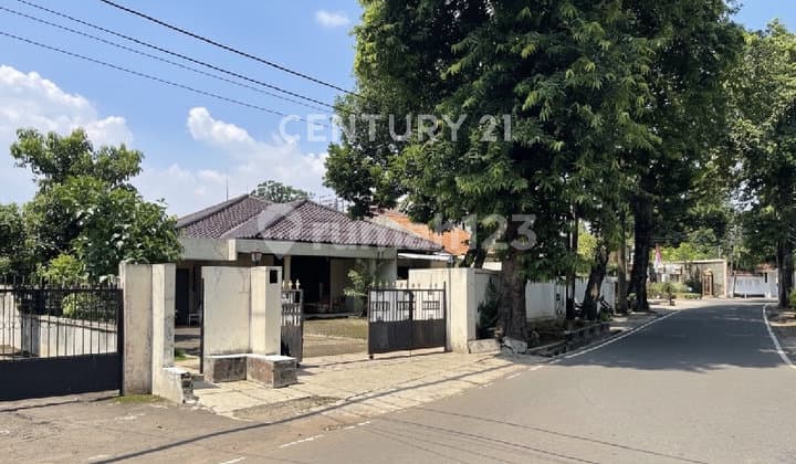 Kavling Tanah Luas di Lokasi Sangat Strategis di Jl.lebak Bulus